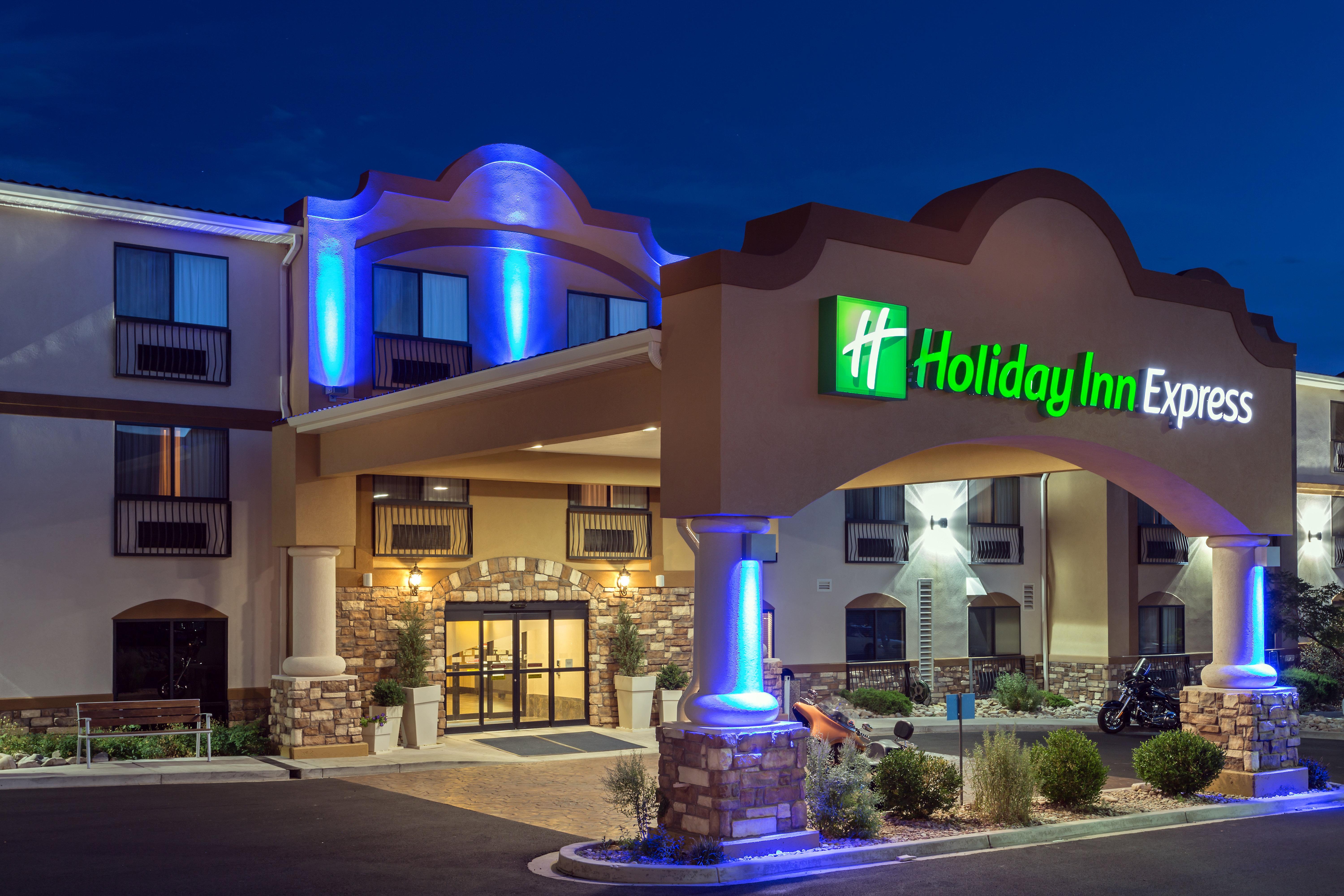 Holiday Inn Express Hotel & Suites Moab By Ihg Exterior photo