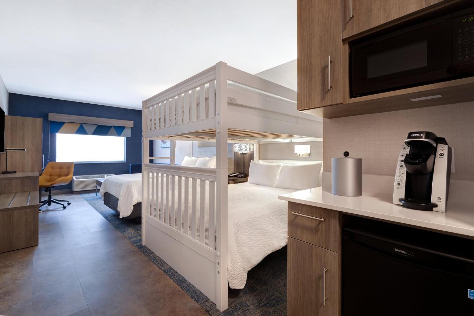 Holiday Inn Express Hotel & Suites Moab By Ihg Exterior photo