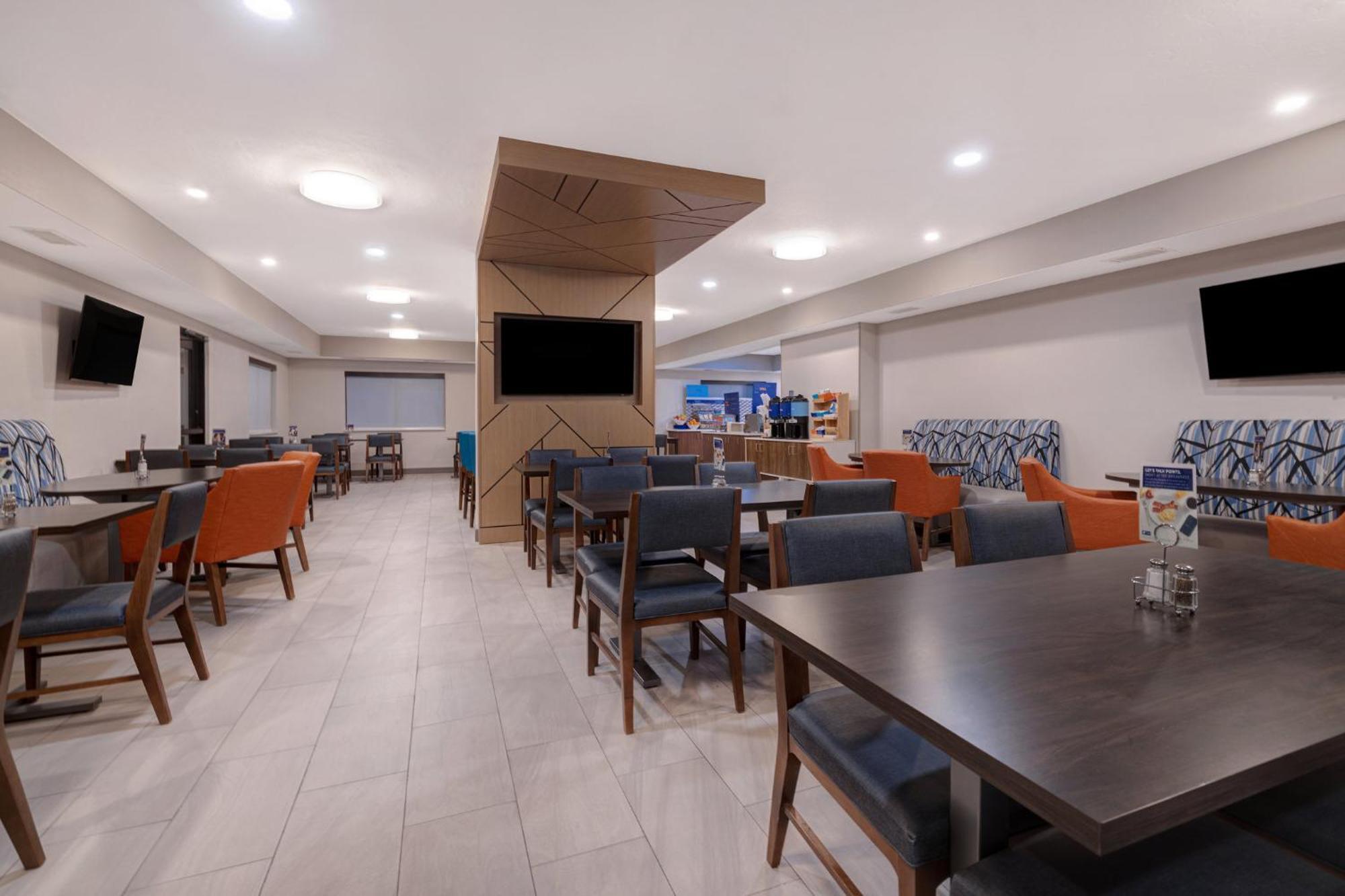 Holiday Inn Express Hotel & Suites Moab By Ihg Exterior photo