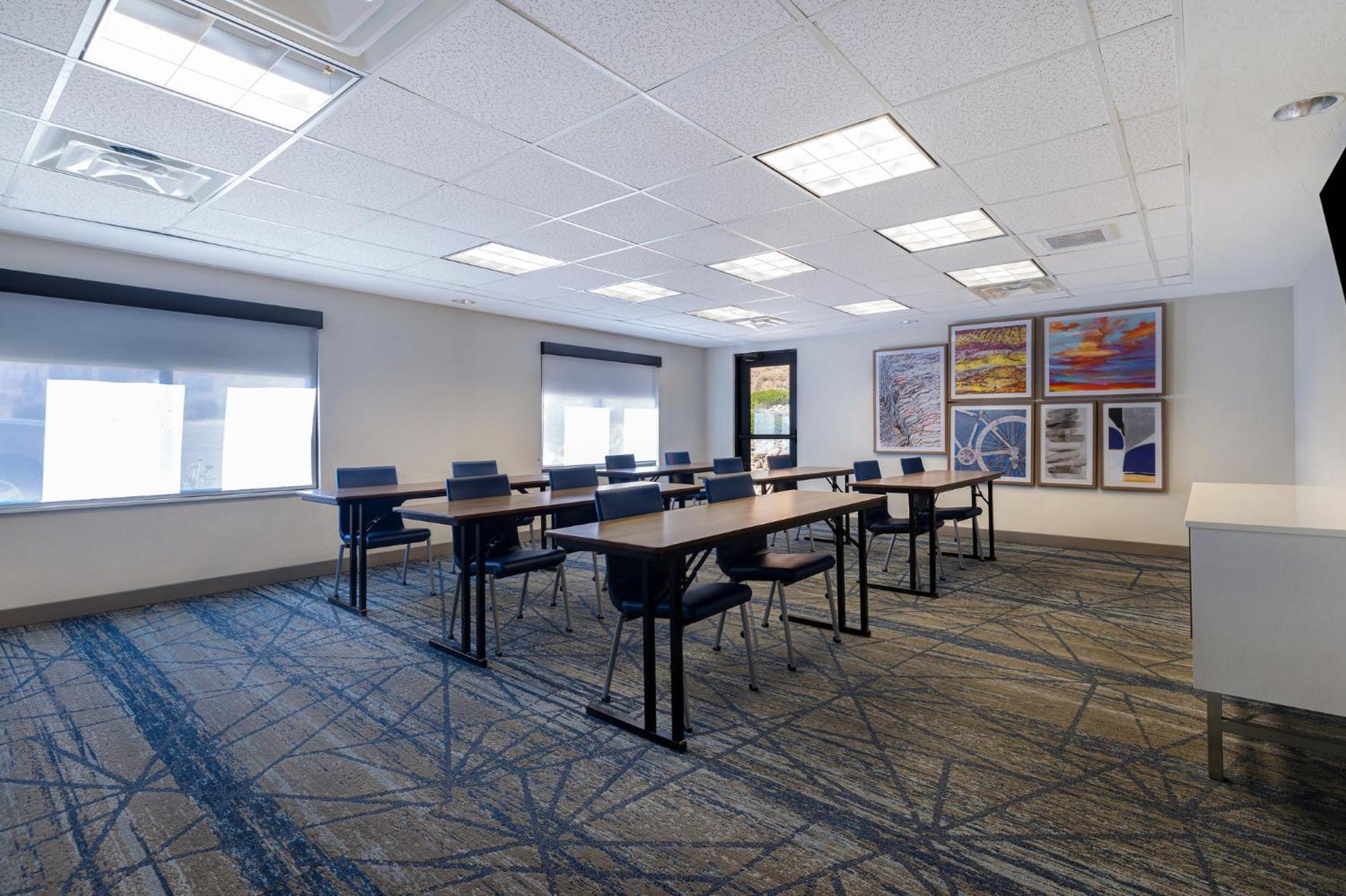 Holiday Inn Express Hotel & Suites Moab By Ihg Exterior photo